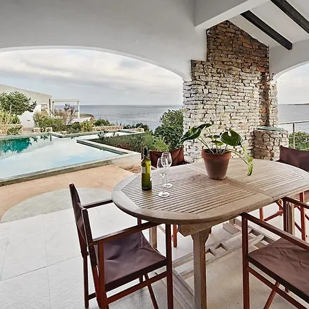 Villa Aire